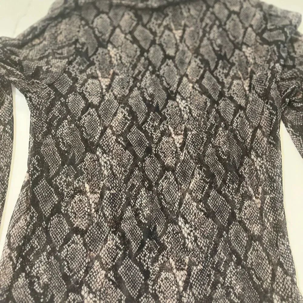Wild Fable Snakeskin Mesh Top - Picture 6 of 8